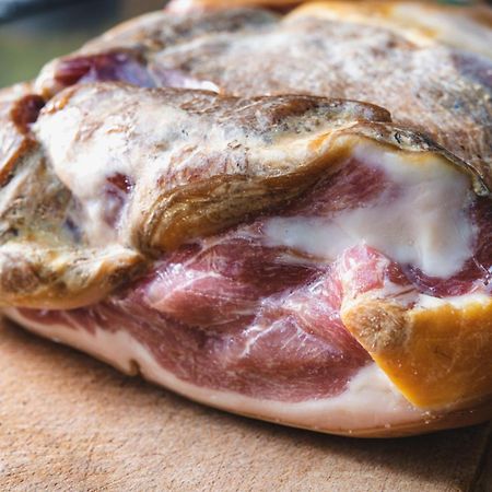 ホテル Logis Le Saint Hubert Haybes エクステリア 写真